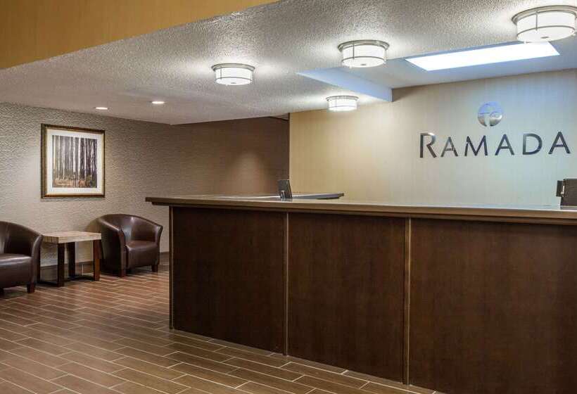 فندق Ramada By Wyndham Timmins