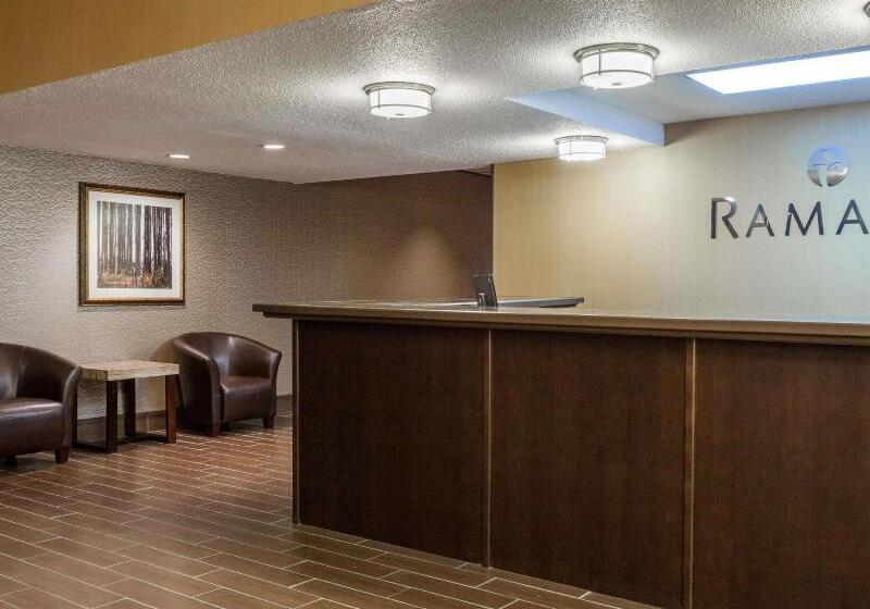 فندق Ramada By Wyndham Timmins