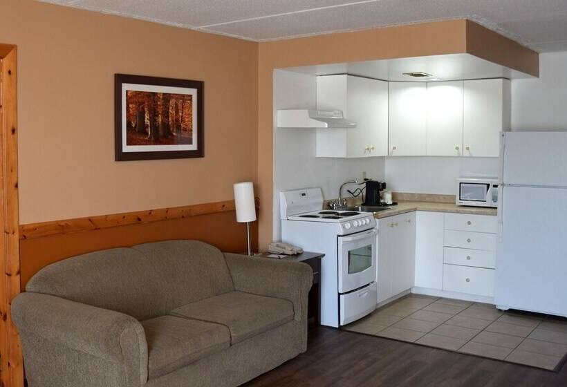 فندق Ramada By Wyndham Timmins