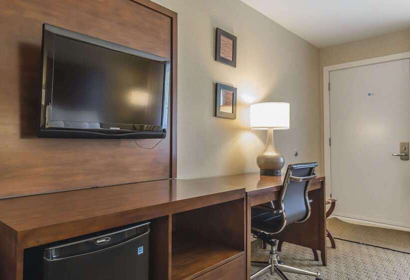 فندق Comfort Inn