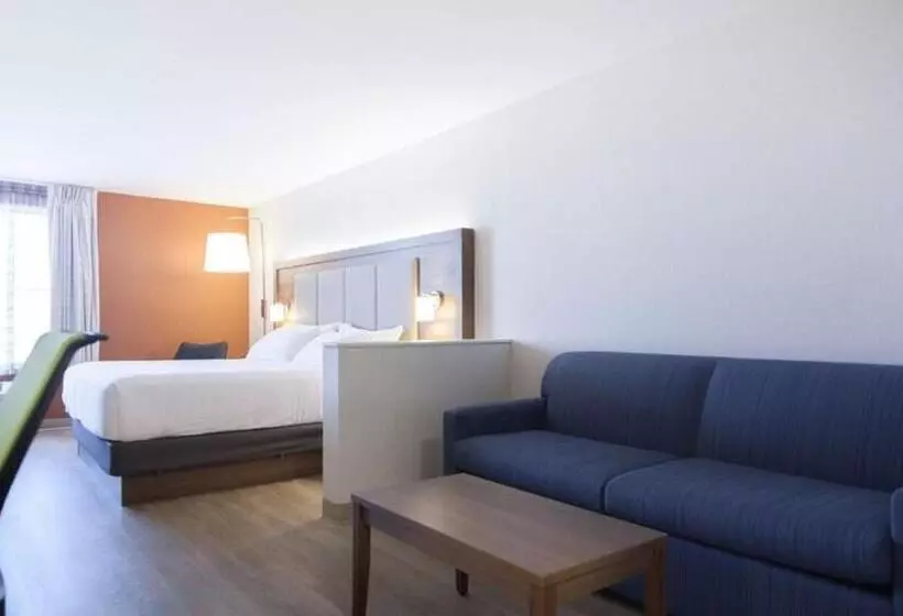 Holiday Inn Express Hotel & Suites Charlottetown, An Ihg