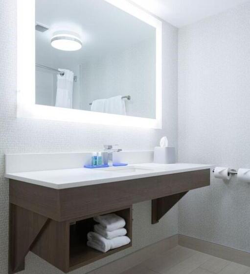 Holiday Inn Express Hotel & Suites Charlottetown, An Ihg