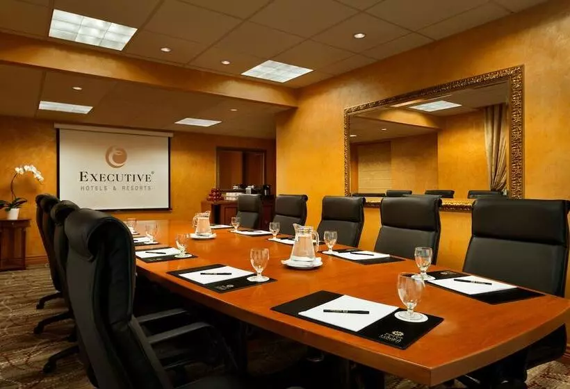 Le Soleil By Executive Hotels