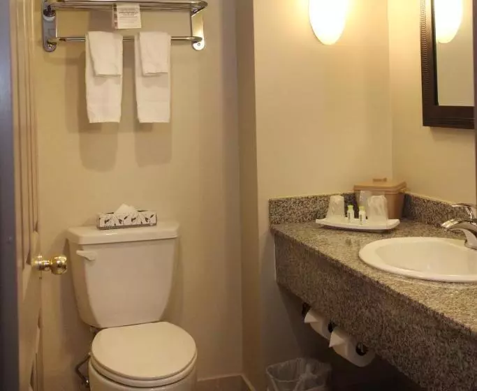 Montecassino Hotel & Suites