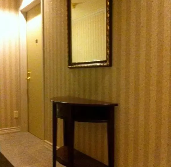 Montecassino Hotel & Suites