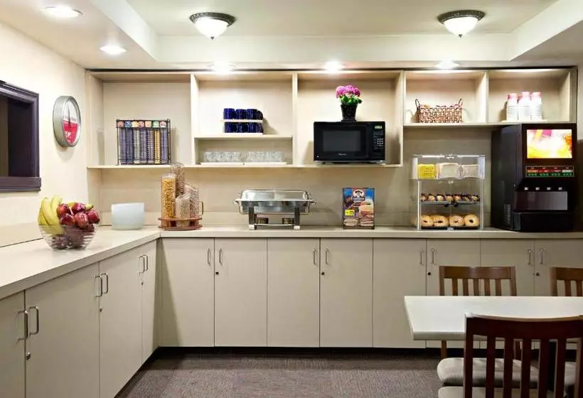 酒店 Ramada Limited Downtown Vancouver