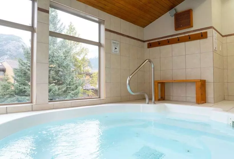 בית מלון כפרי Red Carpet Inn