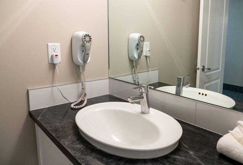 Hotel Red Carpet Inn