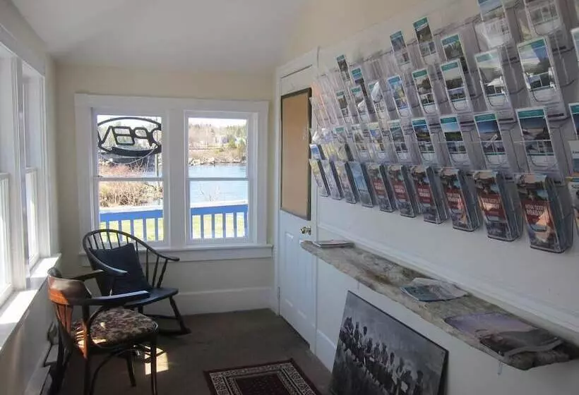 Szálloda Salmon River Country Inn