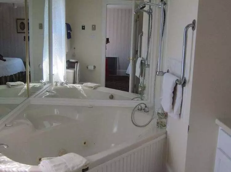 Szálloda Salmon River Country Inn