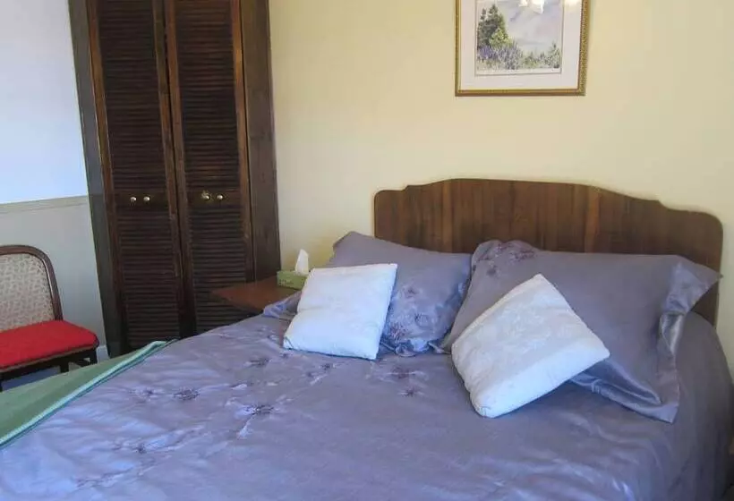 Szálloda Salmon River Country Inn