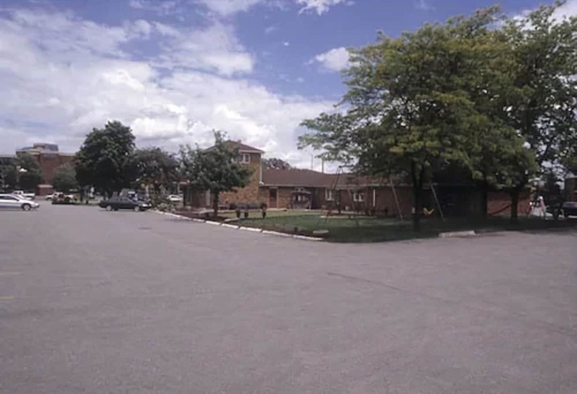 مُتل Ivy Rose Motor Inn