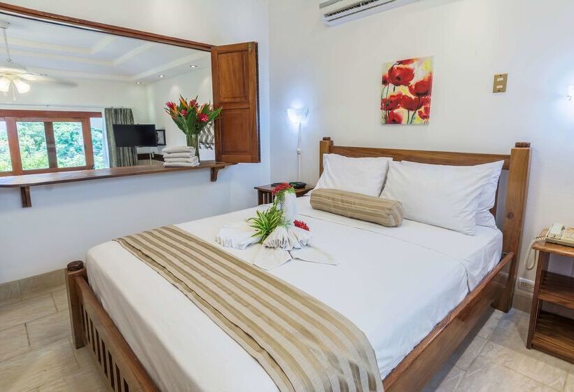 Best Western Tamarindo Vista Villas