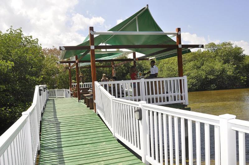 ホテル blau arenal habana beach