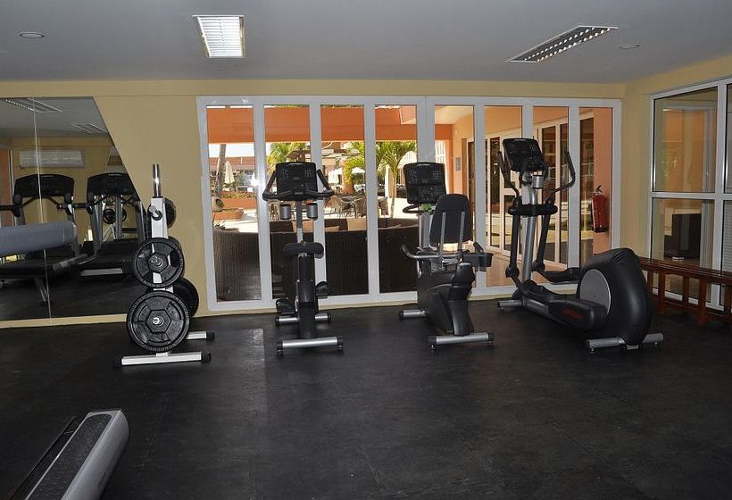 ホテル blau arenal habana beach