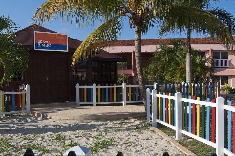 ホテル blau arenal habana beach