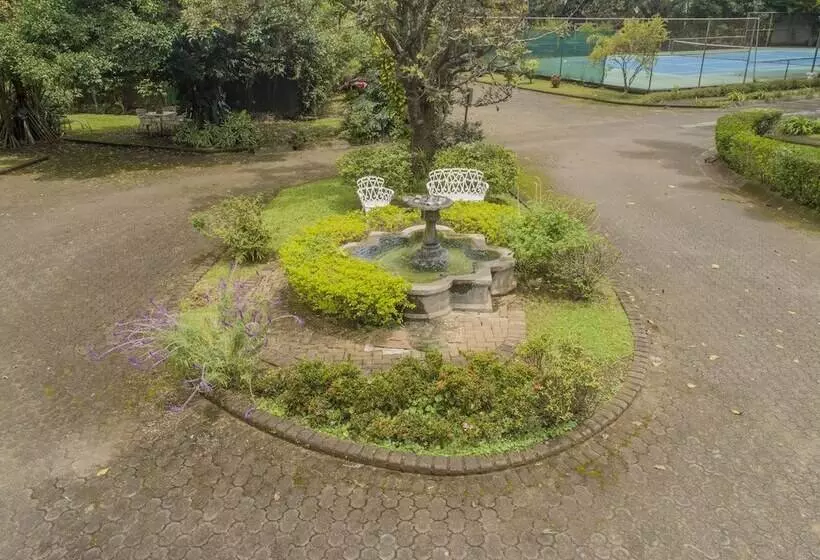 El Rodeo Estancia Boutique Hotel & Steakhouse