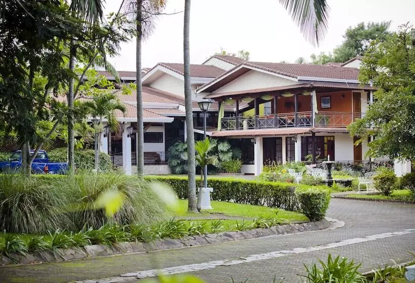 El Rodeo Estancia Boutique Hotel & Steakhouse