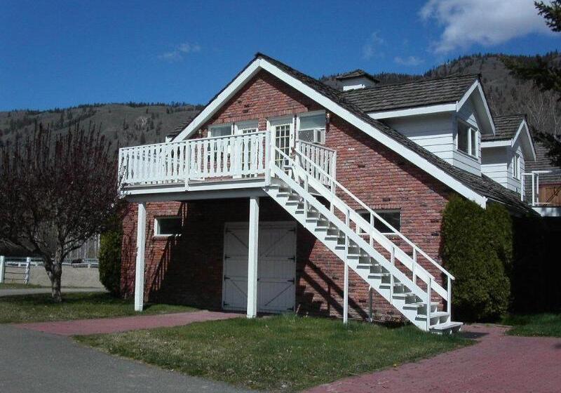 هتل South Thompson Inn & Conference Centre