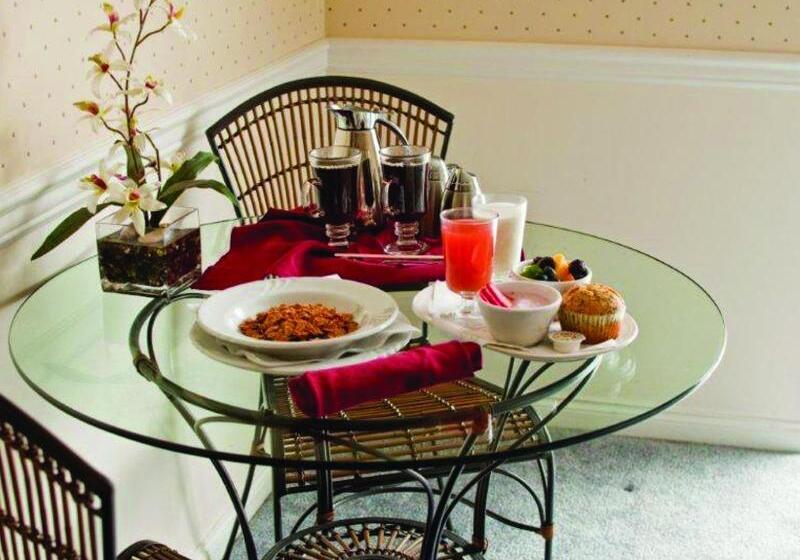 هتل South Thompson Inn & Conference Centre