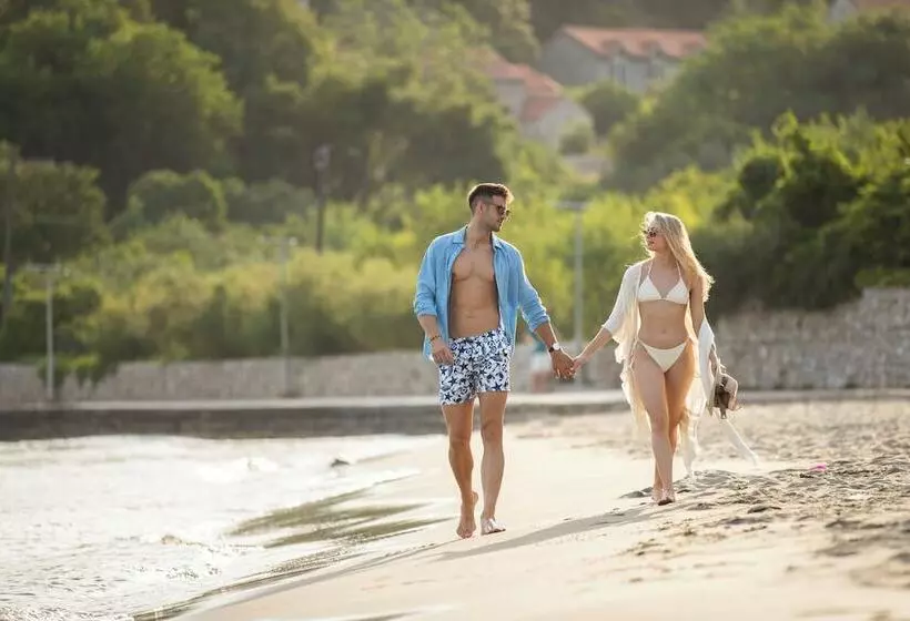 Hotel Tui Blue Kalamota Island All Inclusive