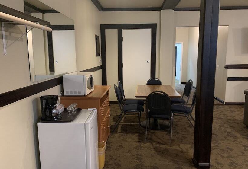 هتل Wells Gray Inn