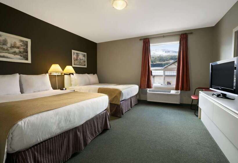 Motel Super 8 By Wyndham Revelstoke Bc