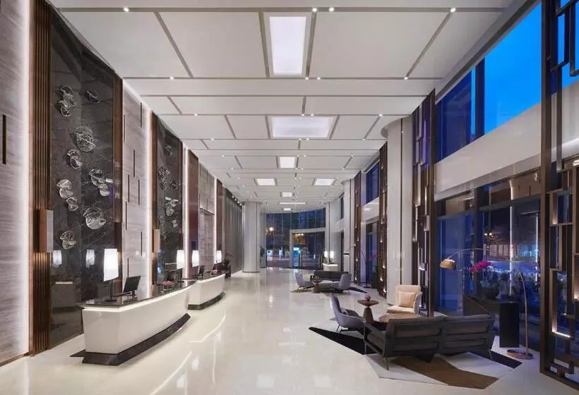 Отель Hyatt Regency Metropolitan Chongqing