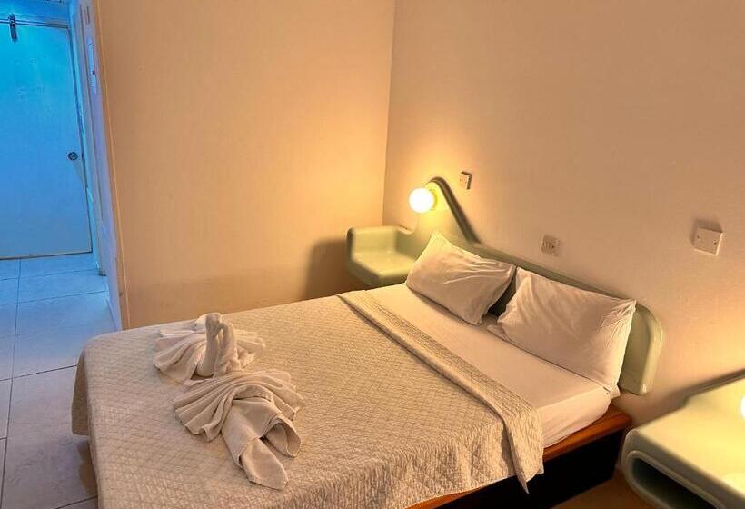 בית מלון כפרי San Remo