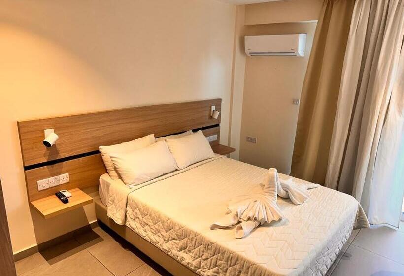 בית מלון כפרי San Remo