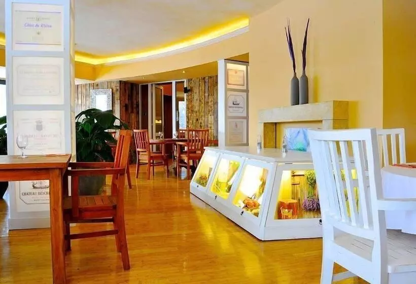 هتل Villa St. Tropez