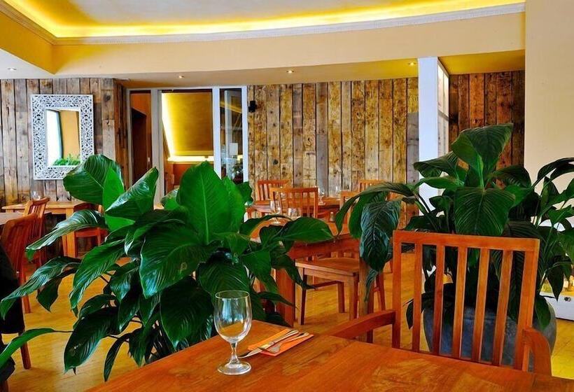 هتل Villa St. Tropez