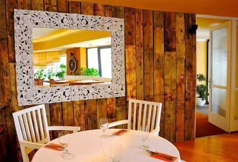 هتل Villa St. Tropez