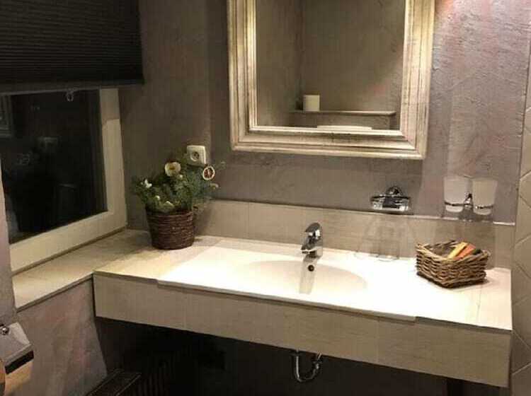 هتل Villa St. Tropez