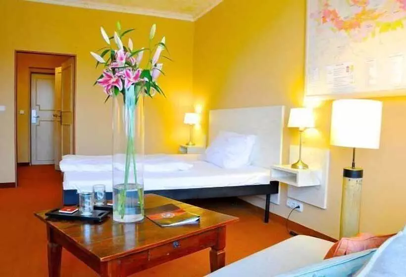 هتل Villa St. Tropez