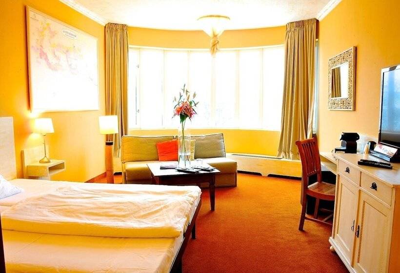 هتل Villa St. Tropez