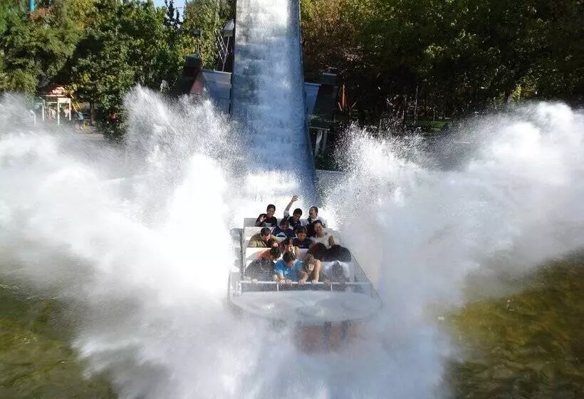 Park Plaza Apartments