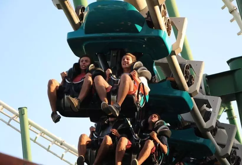 Park Plaza Apartments