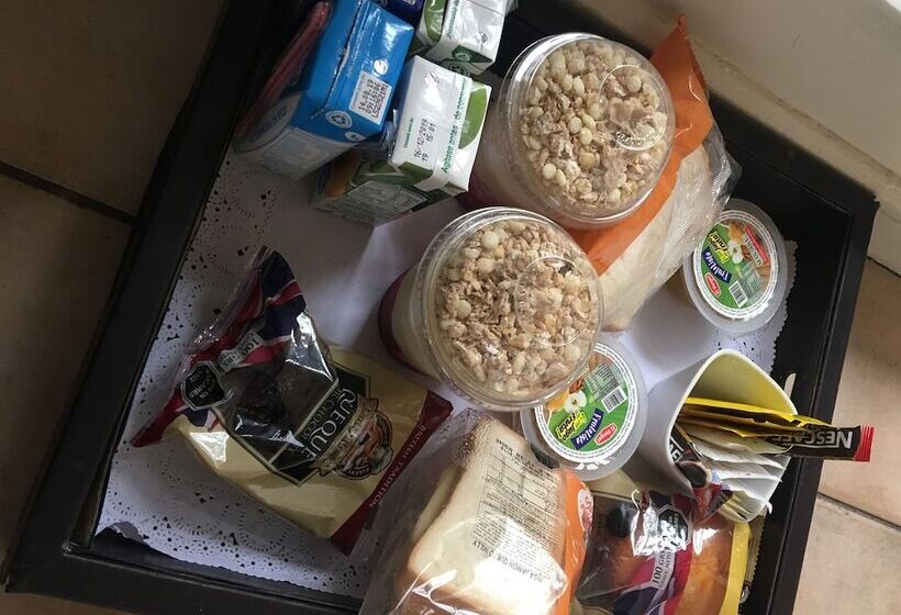 Park Plaza Apartments