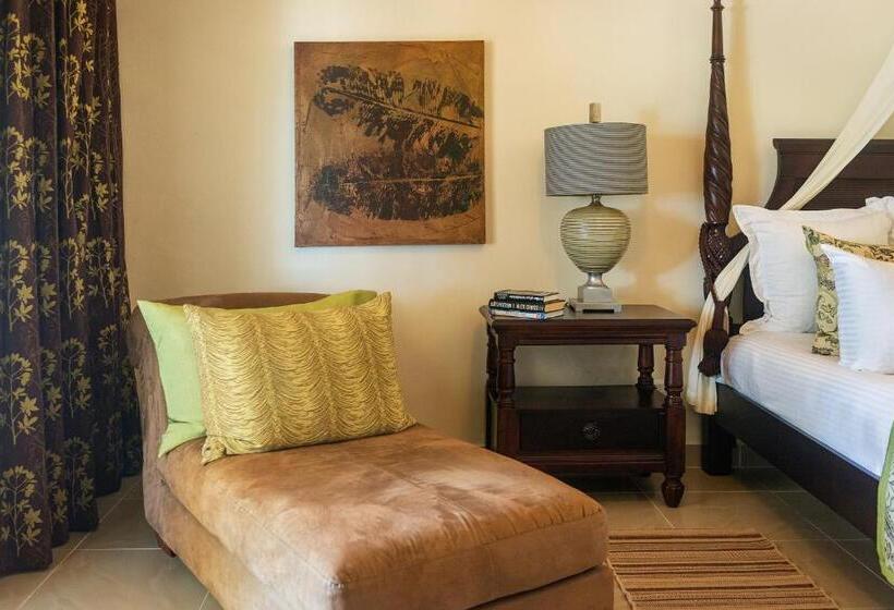 استراحتگاه Jewel Palm Beach