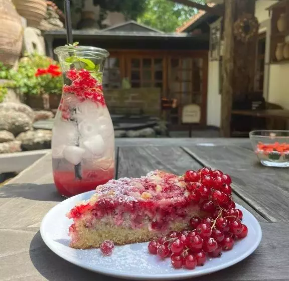 Romantik Hotel U Raka