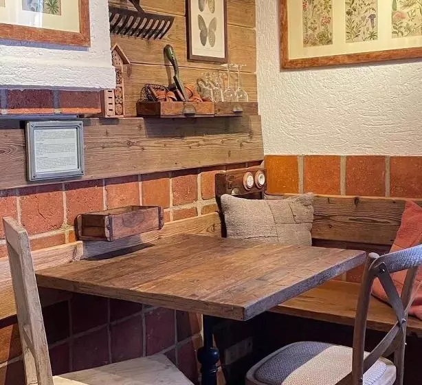 Romantik Hotel U Raka