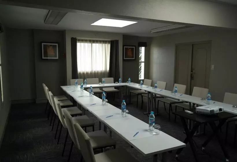 בית מלון כפרי Best Western Le Bois De La Marche