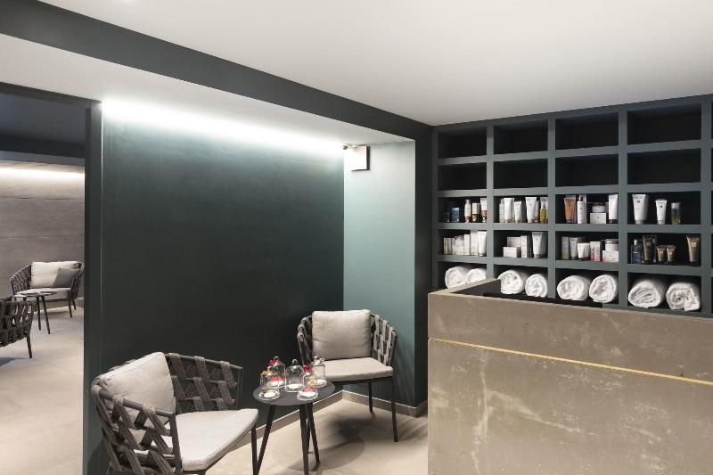 Отель Black Bass