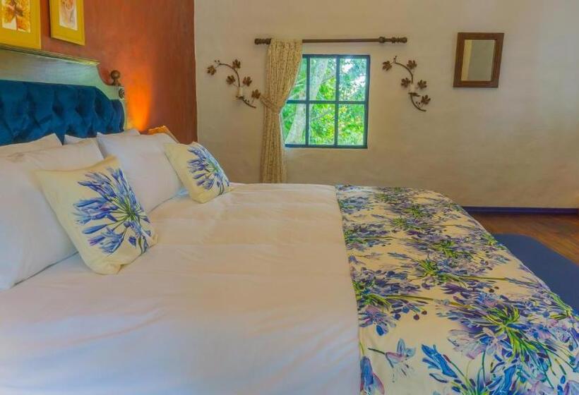 ホテル Hostería Hacienda Pinsaqui