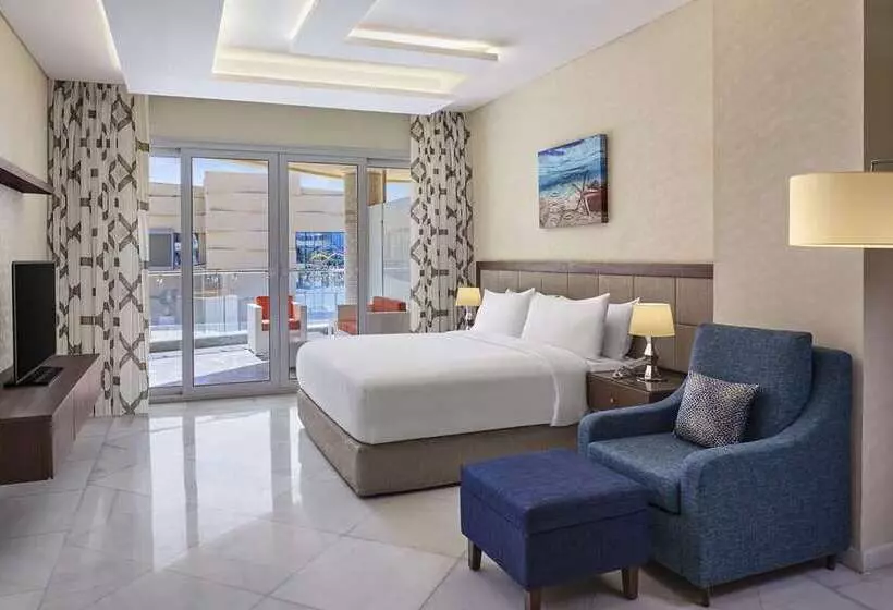 هتل Hilton Hurghada Plaza