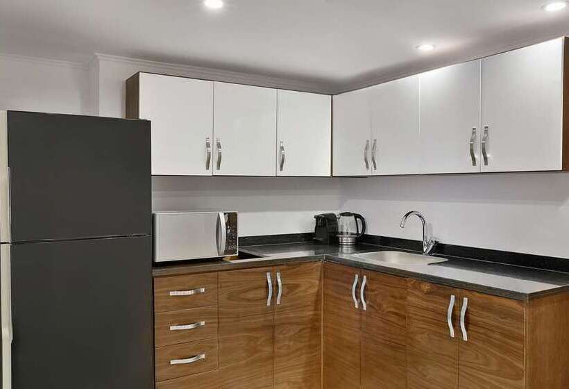 هتل Hilton Hurghada Plaza