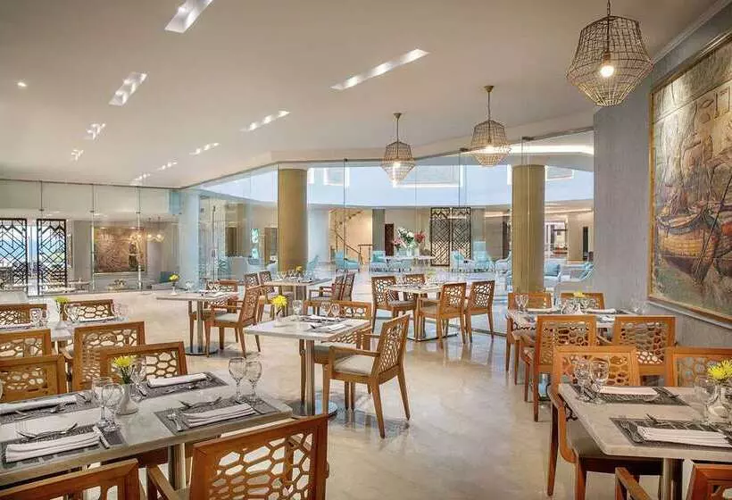 هتل Hilton Hurghada Plaza