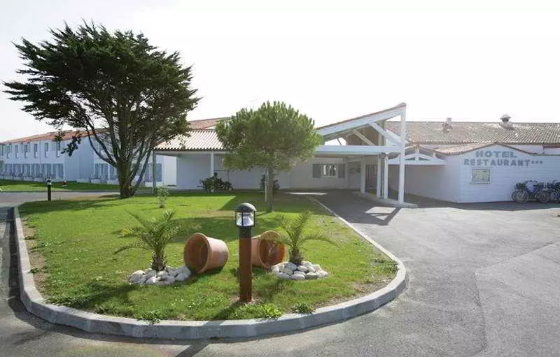 Отель Atalante Relais Thalasso & Spa Wellness Hôtel