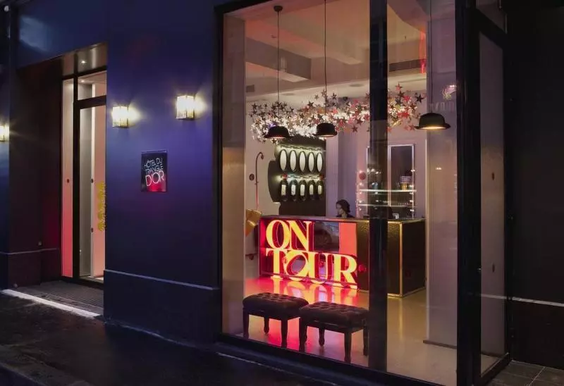 ホテル Du Triangle D Or